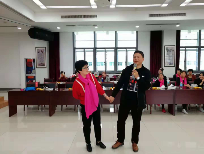 “粉红十月”纪念活动：涅槃重生，遇见更好的自己415.png
